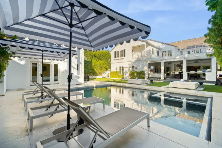 Hearst Estate 31