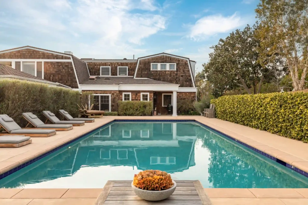 Clover Estate 41