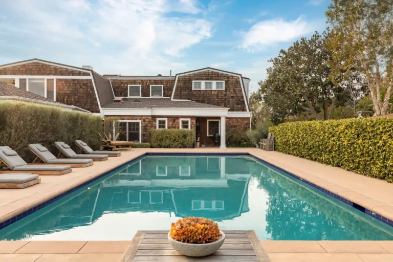 Clover Estate 41
